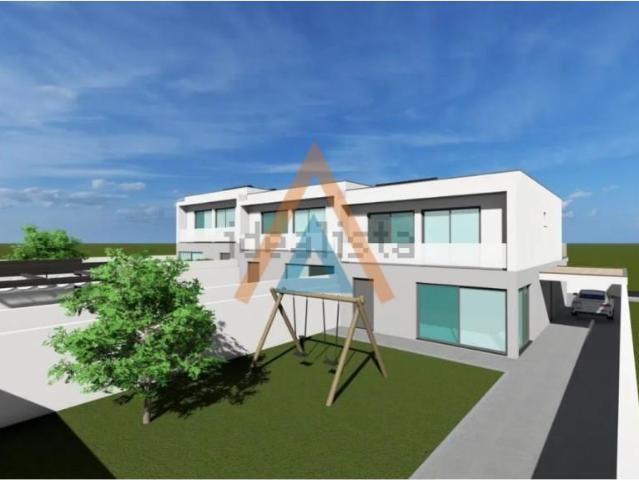 Moradias Geminadas T3 em Santa Maria de Lamas. 280m² Santa Maria De Lamas