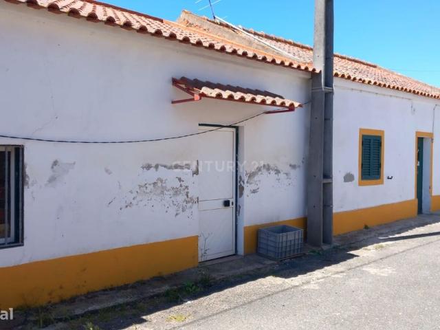 Moradias para recuperar em Odivelas, Beja