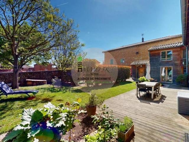 Morancé Maison en Pierres Dorées de 1810 134 m² Hab Jardin 350 m²