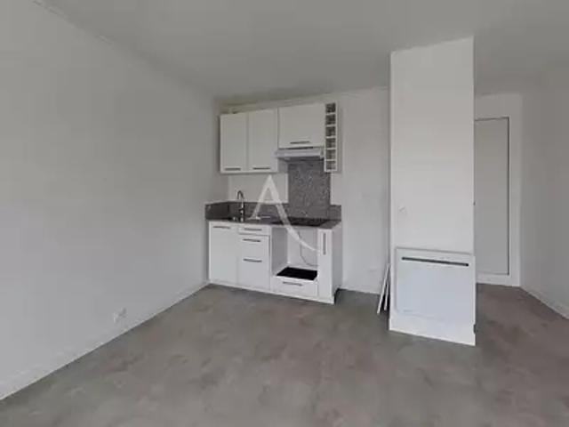 Morangis 91420 Location appartement 1 pièce t1 au dernier étage