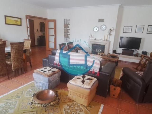 ApartamentoT3_S. Estêvão Benavente_Perto de Lisboa