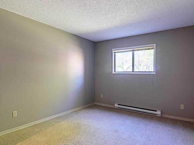 Moray Village Phase III The Coach Homes 3 Bedroom Home for Rent at 525 Thompson Dr, Winnipeg, MB R3J 3W5 Booth