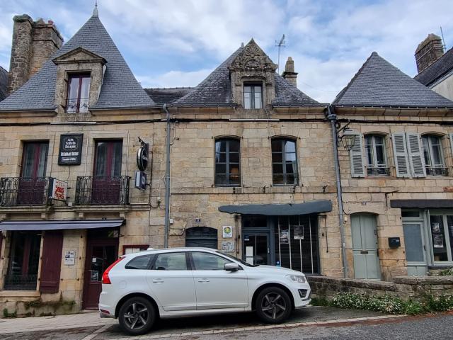 MORBIHAN, Guémené sur Scorff, Bar, Restaurant et Chambres d'Hôtes d'Exception avec logement de propriétaire
