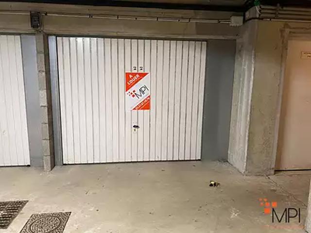 Mordelles 35310 Location parking au dernier étage