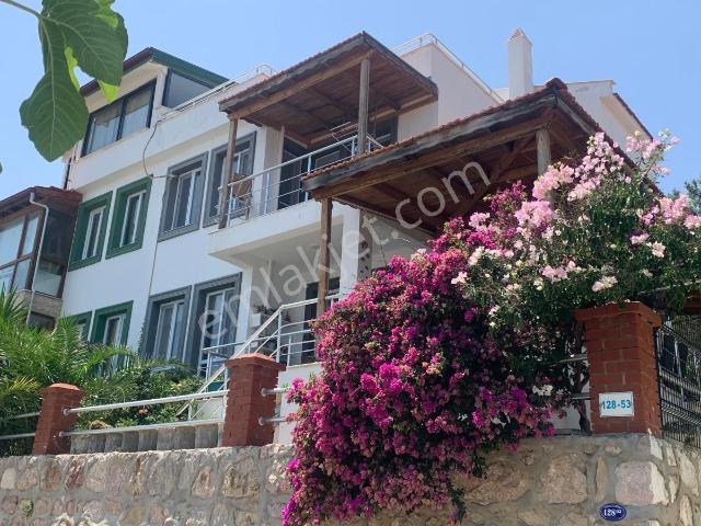 Mordoğan Ar ko Sitesi Deniz Manzaralı 4+1 Satılık Müstakil Villa