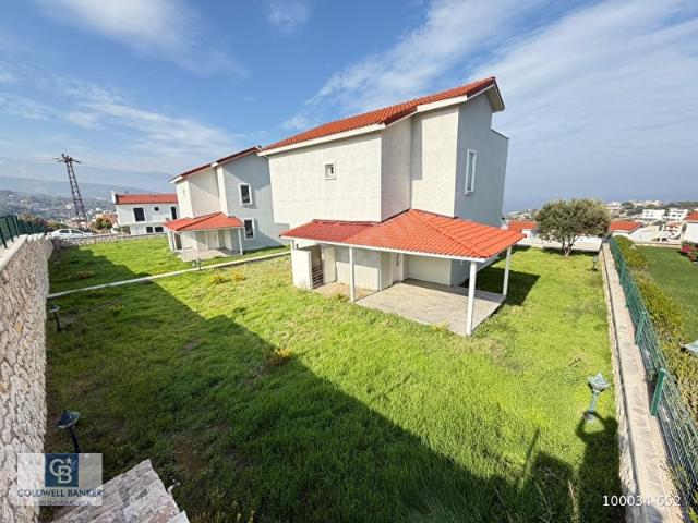 Mordoğan Ardıç Mevkii'nde Gülkent Sitesi'nde 5+1 Müstakil Villa