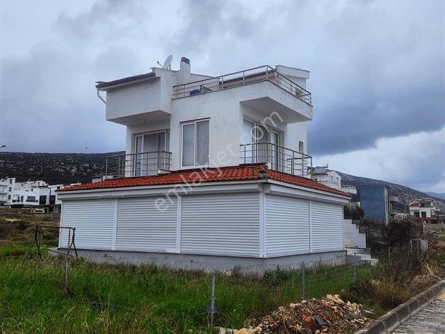 Mordoğan Emlak Tan 4 Oda 1 Salon Eşyalı Satılık Yazlık