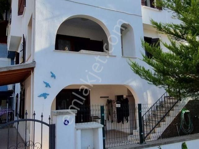 Mordoğan Emlaktan Ardıç Sahilde 2 Tapulu Yazlık Satılıktır