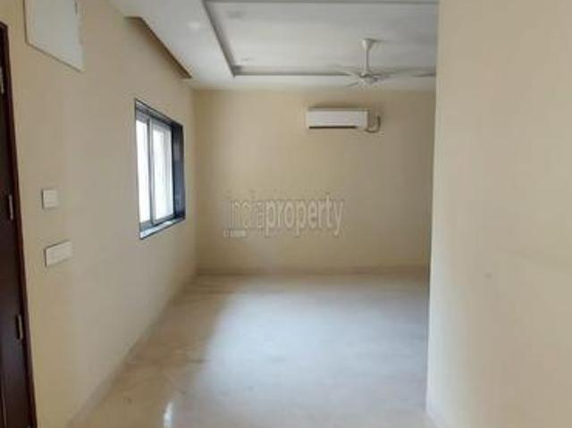 More than 4 BHK | Builtup Area: 5000 Sq. Ft & Plot Area: 738 Sq. Yrds for 22 Cr | House/villa in Jubilee Hills, Hyderabad | Facing: North | Posted by Royal Rajputana Consultancy IP7061 SKU 1