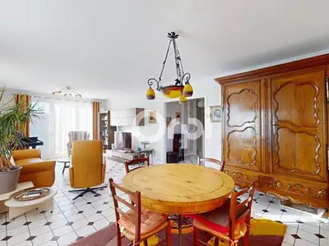 Moret Loing et Orvanne 77250 Achat / Vente maison 7 pièces t7 jardin terrasse