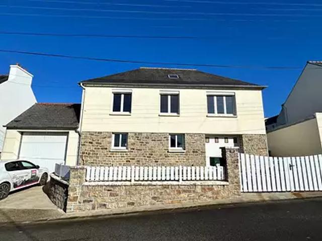 Morlaix 29600 Location maison 4 pièces t4 au dernier étage cave