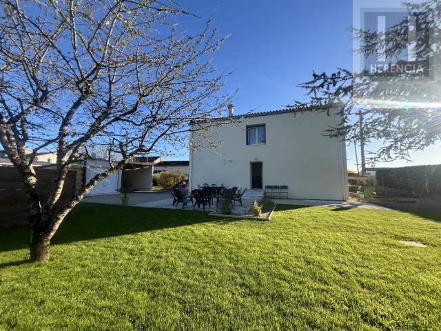 Mornac Maison familiale 124m2 4 chambres avec garage et jardin clos