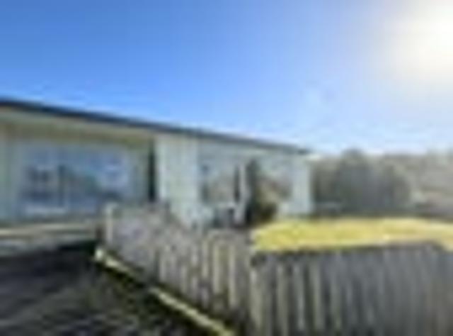 Morningside, 2 bedrooms, $560 pw