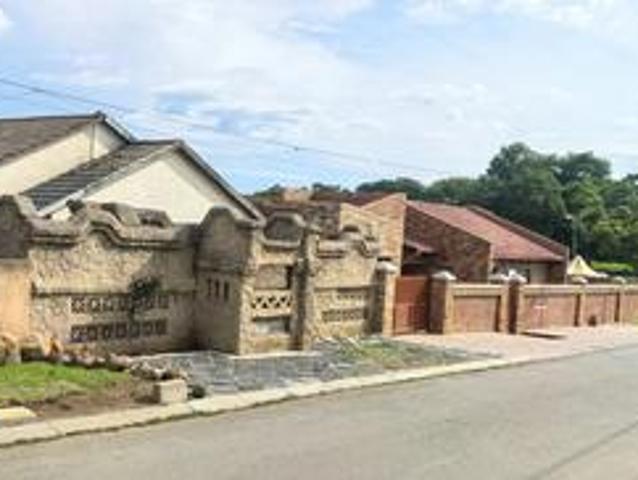 moroka 3bedroom home for sale
