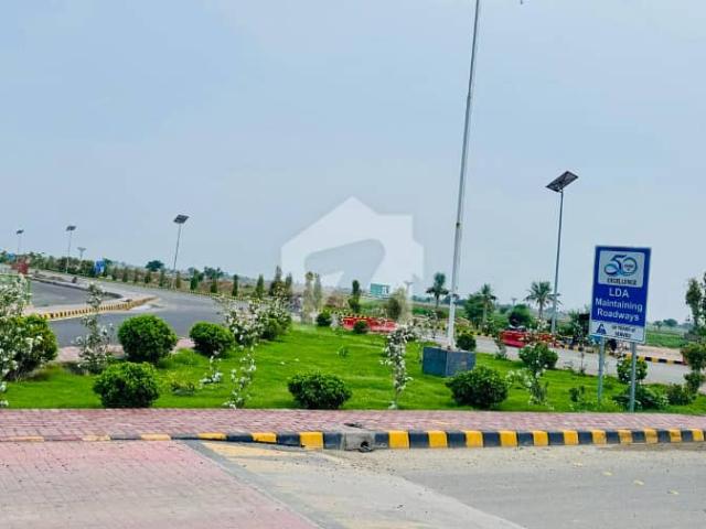 Most Near To Possession All Dues Clear And The Face Of Etihad Town Phase 3 Hottest Location