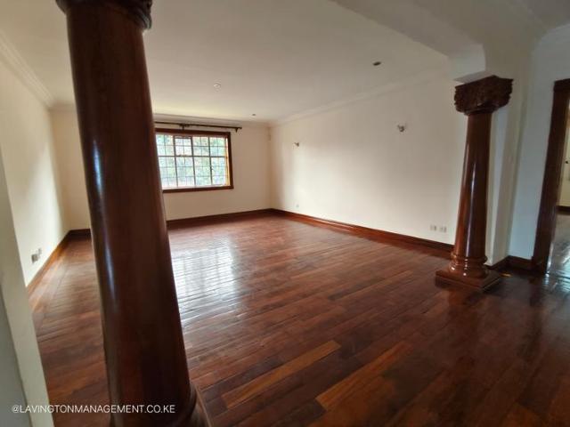 Most attractive 4 bedrooms villa plus study and dsq in a gated community