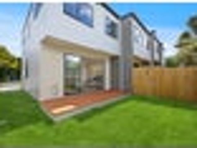 Most affordable Design Living With Coastal Views!