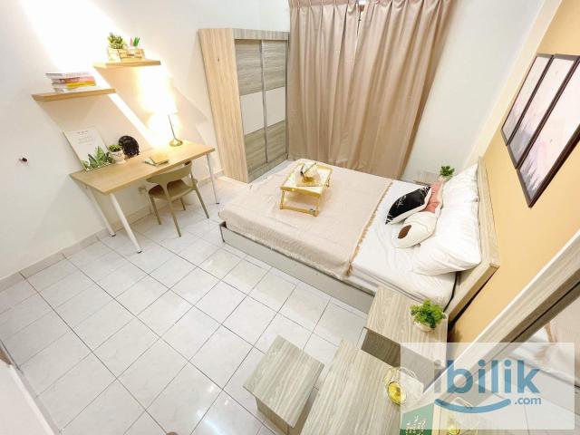 Most sought after room! premium master room! Walking distance to mrt mutiara damansara