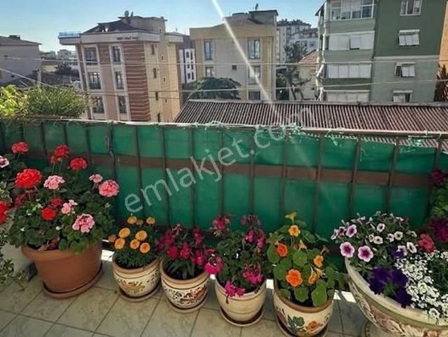 Mostar Bulv. Askent Sitesinde Yatırımlık 2+1 80 M2 Satılık Daire