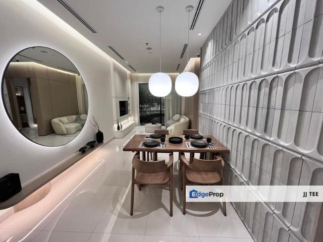 Mosaic Residences @ Westfield Residences