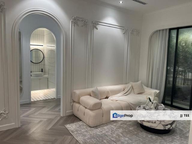 Mosaic Residences @ Westfield Residences