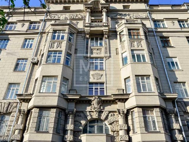 Москва, ЦАО, Арбат, м Боровицкая, Поварская ул, 20