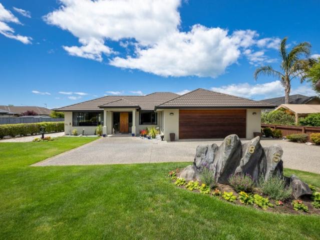 motueka, 4 bedrooms
