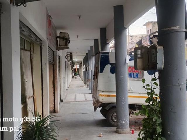 Motia Royal Estate Commercial Shop 200 Sq. Yd. in Lohgarh Zirakpur Listing ID: #10254