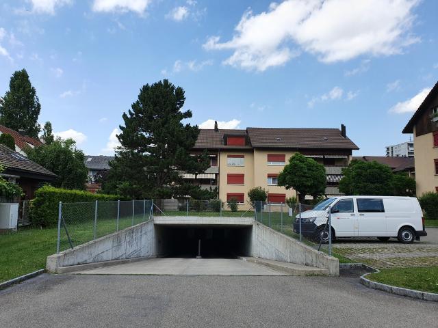 Motorradeinstellplätze zu vermieten