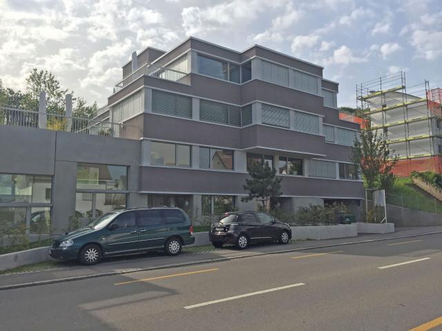Motorcycle parking in an underground garage | dreamo. Ch