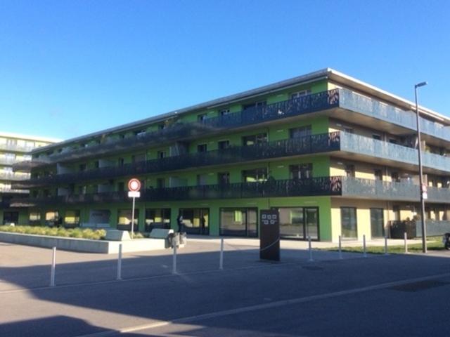 Motorradplatz im Keller