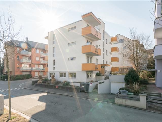 Motorradplatz zu vermieten
