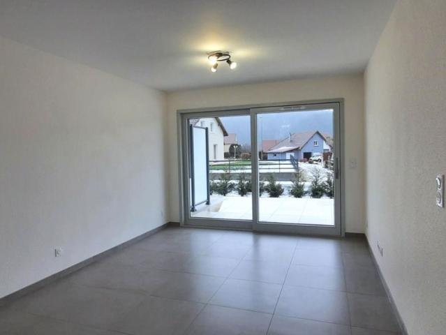 MOUTHE T2 NEUF GARAGE TERRASSE