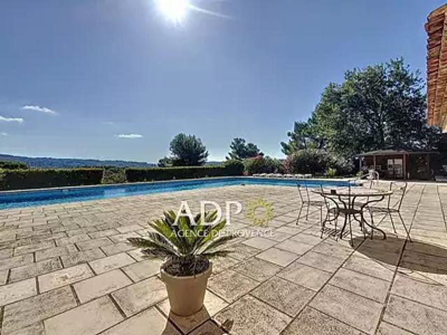 Mouans Sartoux 06370 Achat / Vente maison 7 pièces t7 piscine parking