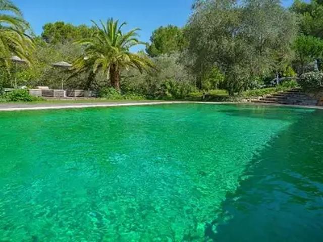 Mouans Sartoux 06370 Location maison 10 pièces t10 piscine
