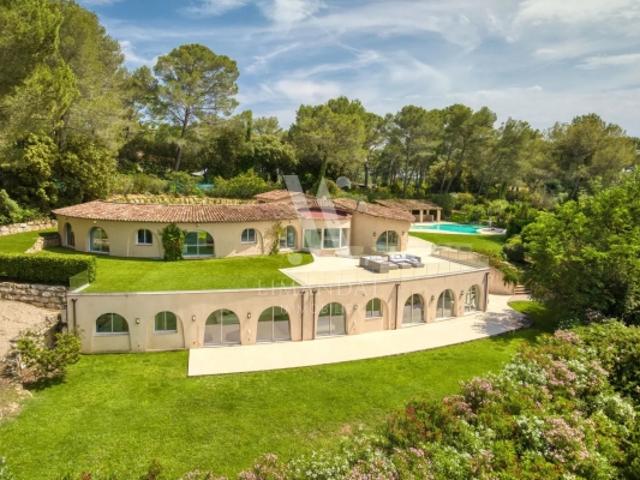 Mouans Sartoux Villa atypique d'exception, 642 m2, terrain 1 hectare, piscine, jacuzzi