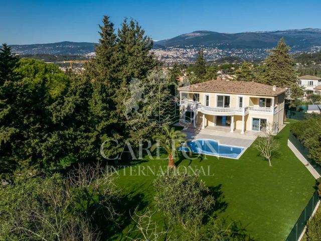 Mouans Sartoux, à pied du village, villa entièrement rénovée. 205m² Mouans Sartoux