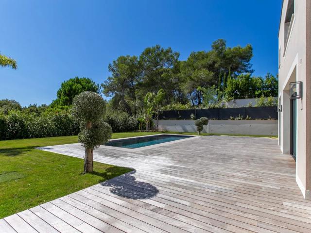 Mouans Sartoux, superbe villa contemporaine rénovée avec pis. 280m² Mouans Sartoux