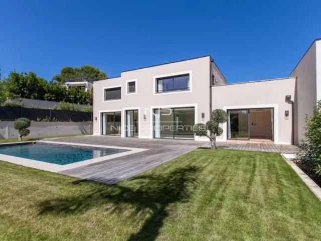 Mouans Sartoux, superbe villa contemporaine rénovée avec piscine
