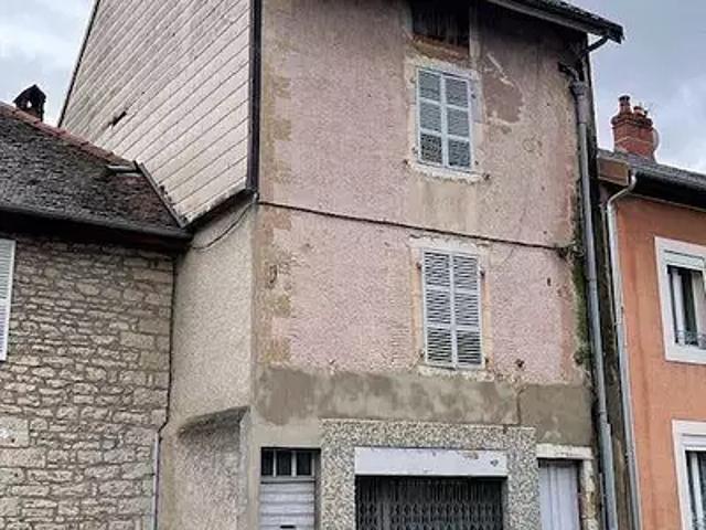 Mouchard 39330 Achat / Vente maison 3 pièces t3 jardin cave