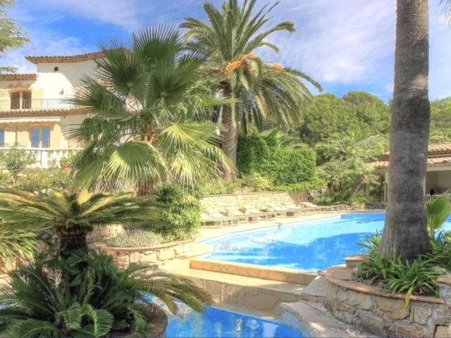 Mougins magnifique maison Provençale 6 pièces avec piscine