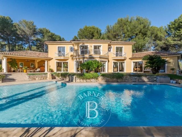 Mougins Magnifique propriété provençale Domaine privé