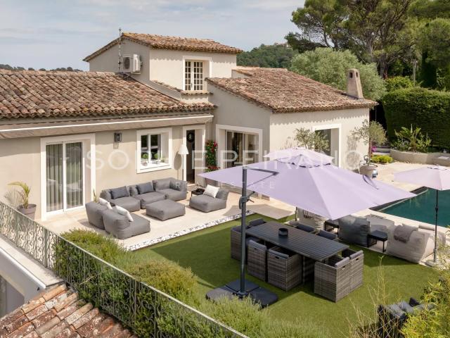 Mougins Charmante Villa Avec Piscine Au Sein D’Un Domaine. 220m² Mougins