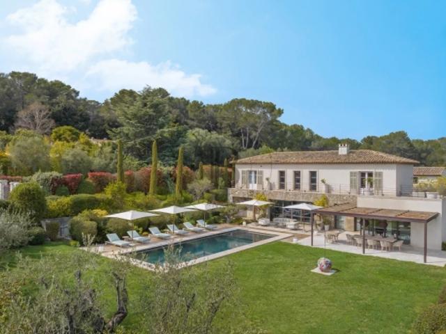 MOUGINS DOMAINE FERME LUXUEUSE PROPRIETE