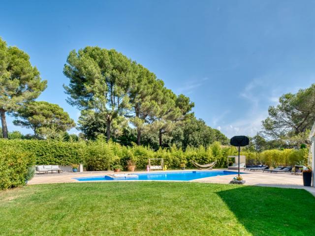 Mougins Domaine sécurisé Villa 360 m² 7 chambres Terrain 3100 m²