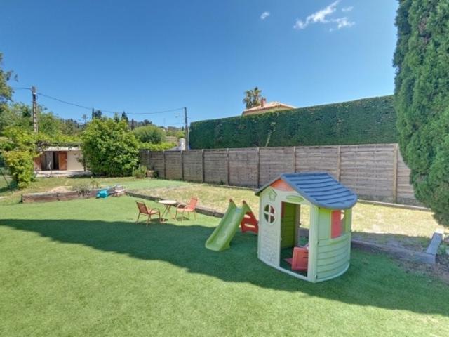 Mougins Grand 3 pièces en rez de jardin de 89,17 m² avec j