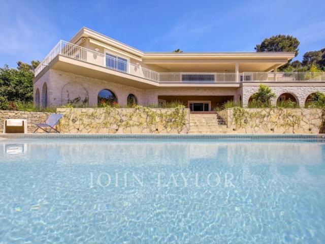 Mougins Royal Golf Rare Villa 320 m² dans domine fermé sécurisé
