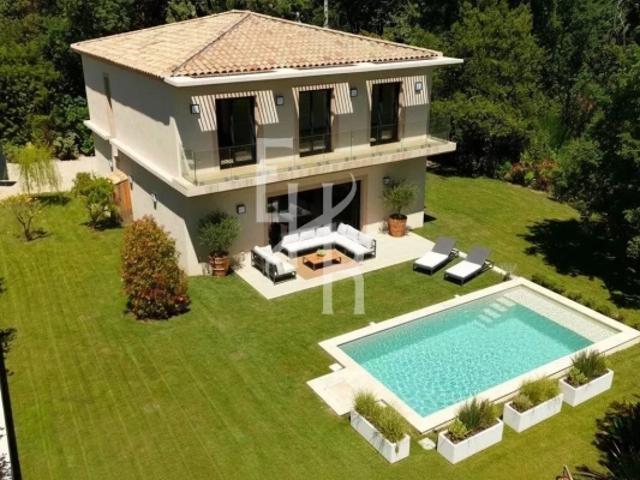 Mougins vente villa individuelle avec piscine au calme