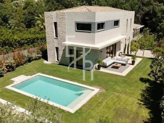 Mougins vente villa 5 Pièces individuelle avec piscine au calme