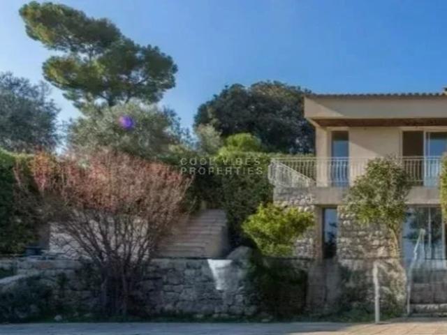Mougins villa au calme 4P, piscine, parkings